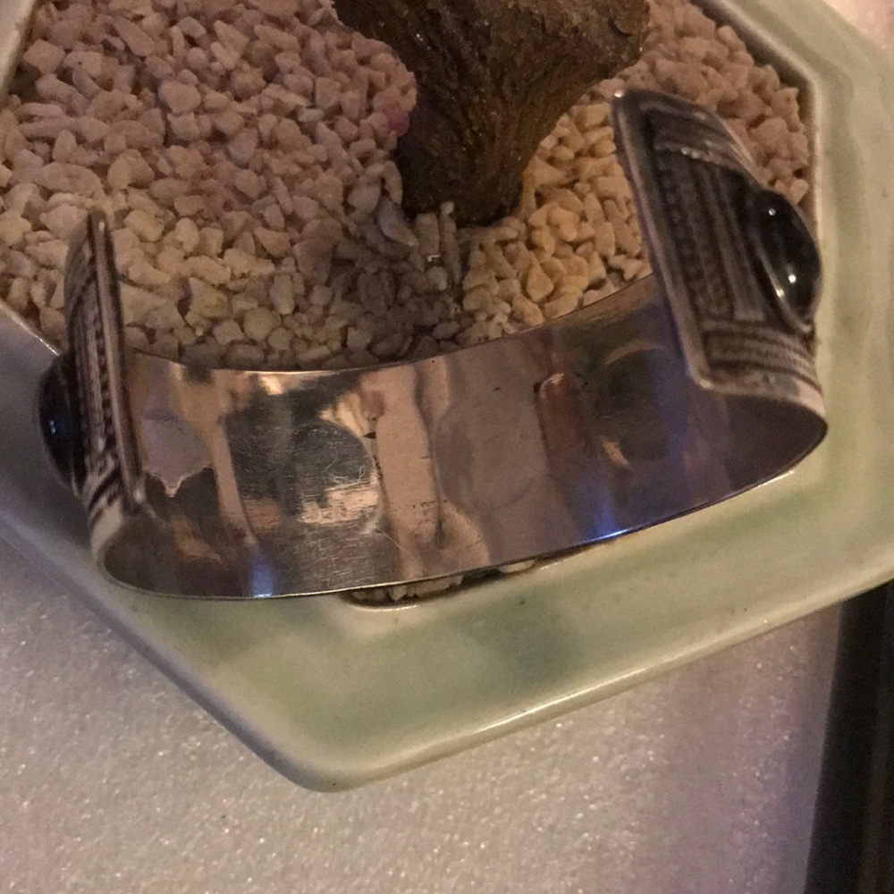 Vintage onyx cuff - Picture 2 of 4